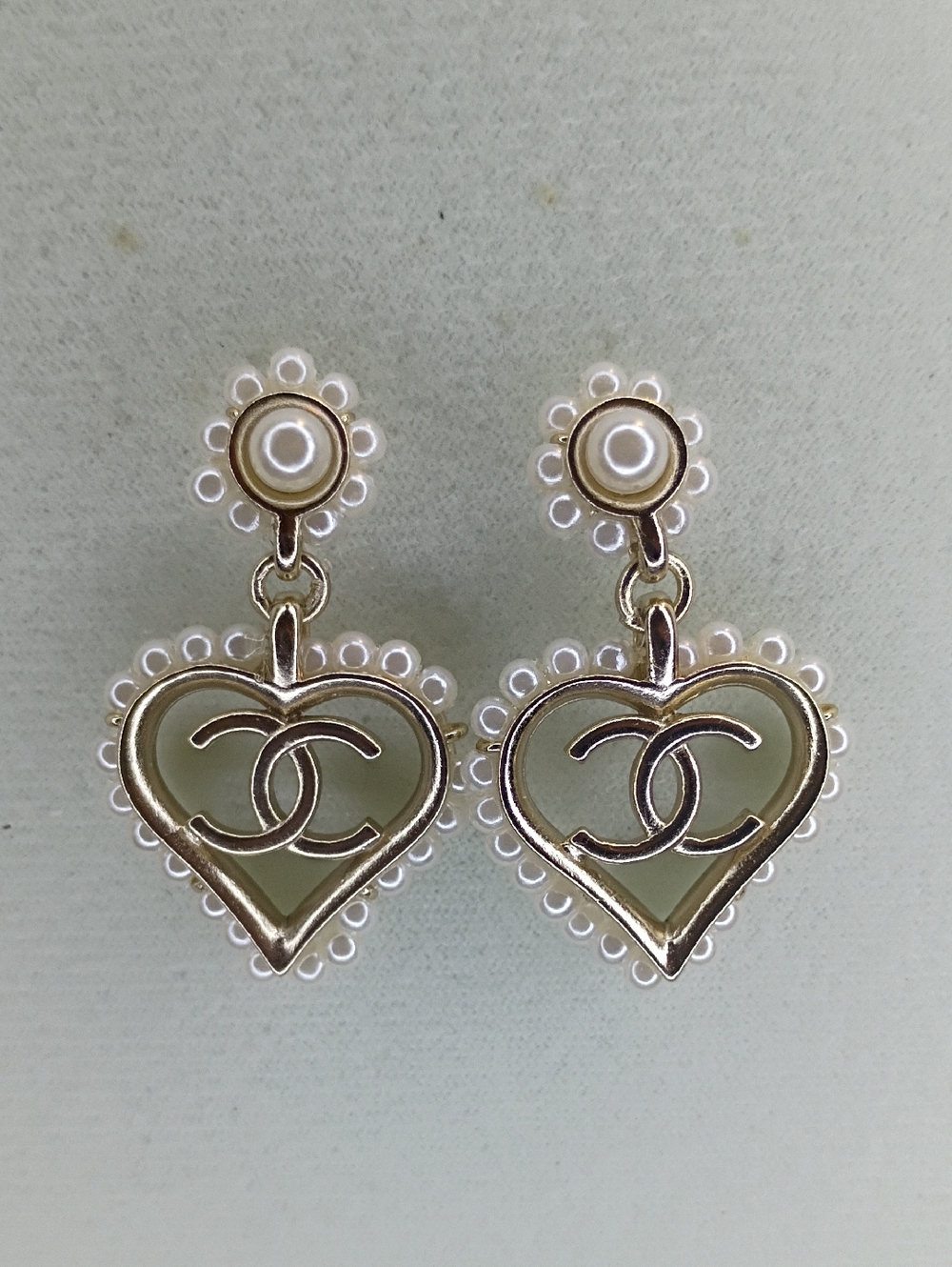 New Gold-Tone Heart Drop Earrings with Faux Pearls - Picture 2 of 4